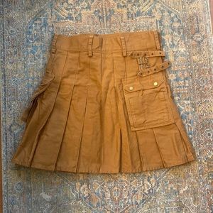 Utility style kilt